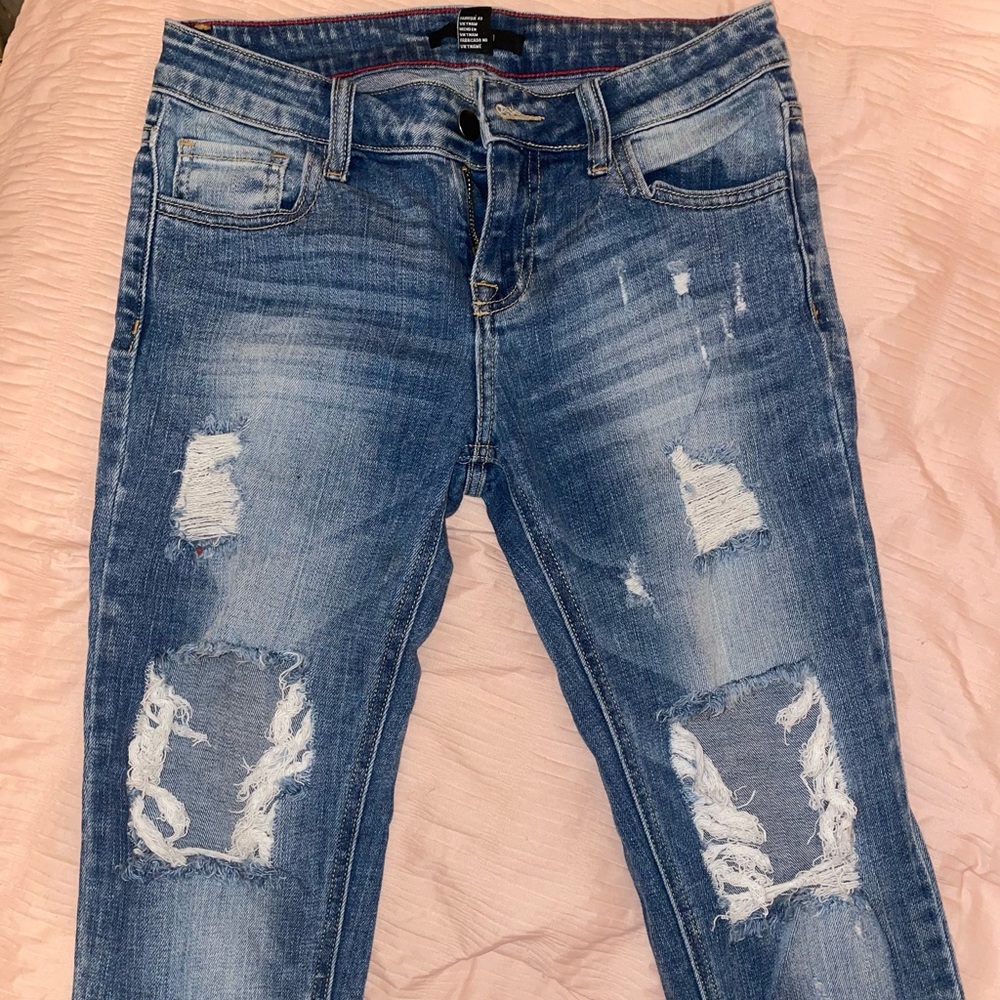 FOREVER 21 Low-Rise Ripped Jeans